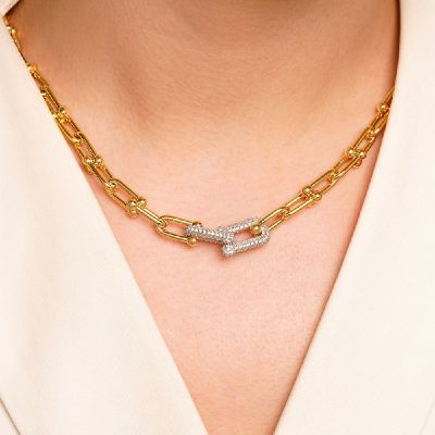 گردنبند و آویز