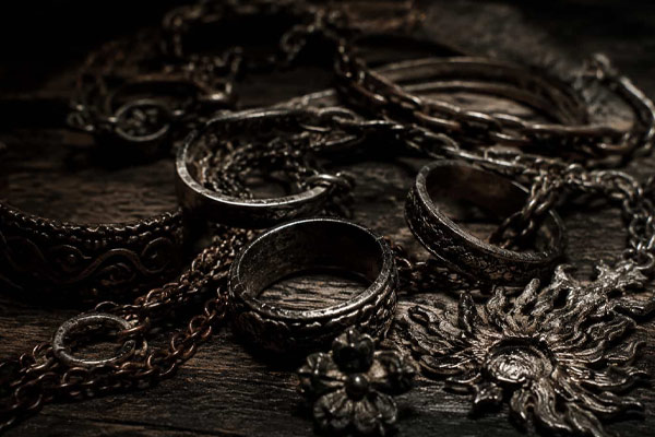 سیاه شدن بدلیجات