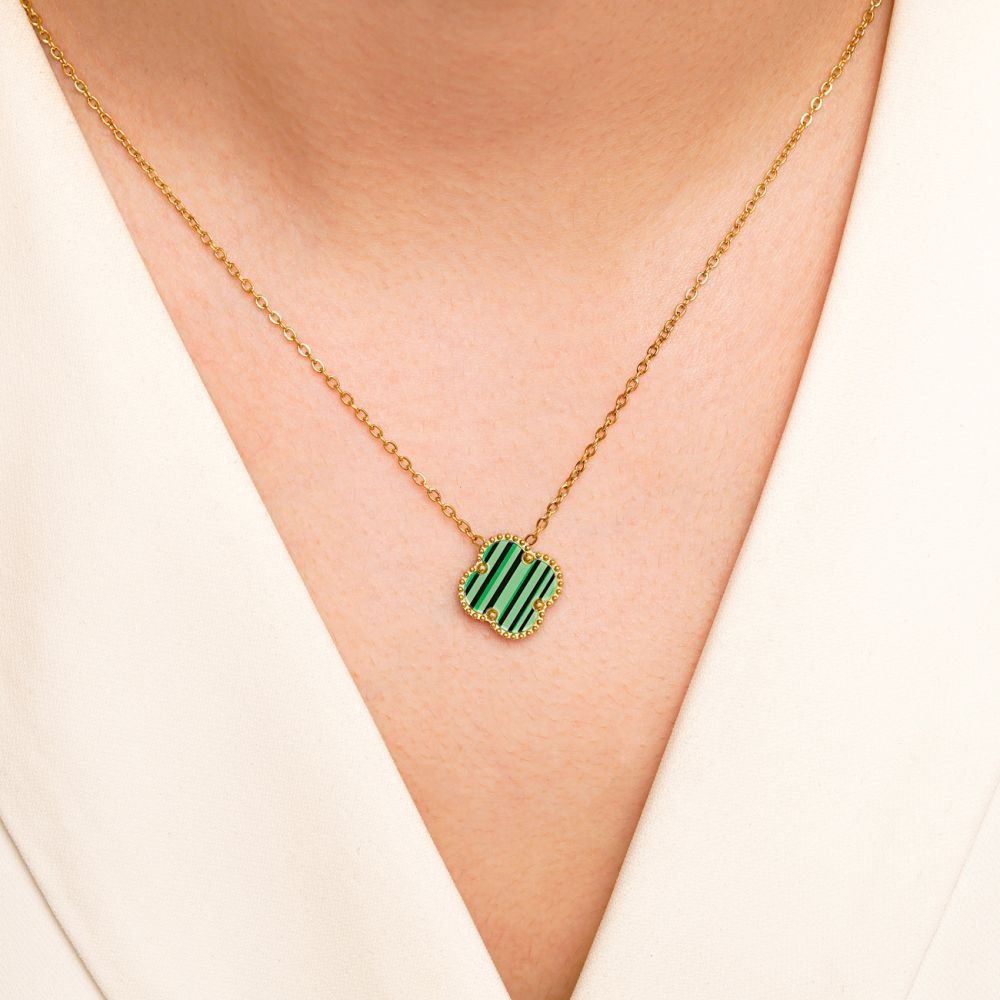 تصویر گردنبند استیل 304 ون کلیف (Van cleef) سبز 15 میل طلایی