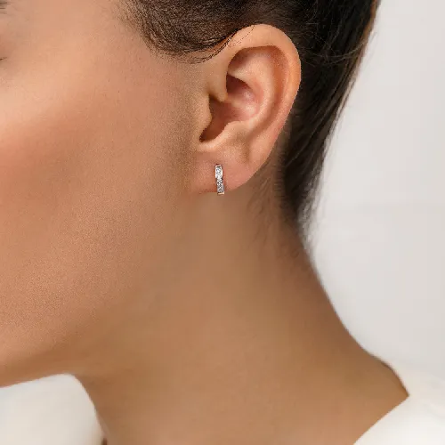 گوشواره شوپینگ حلقه ای سفید نگین دار