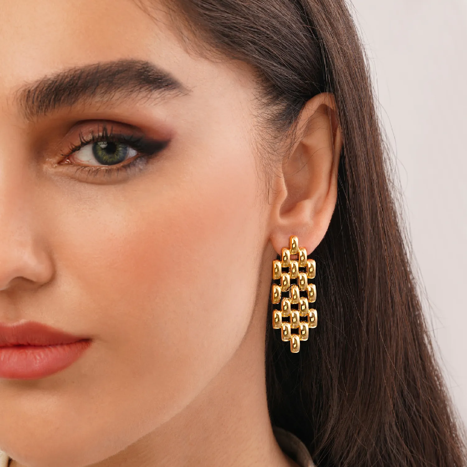 گوشواره استیل 316 میخی طلایی