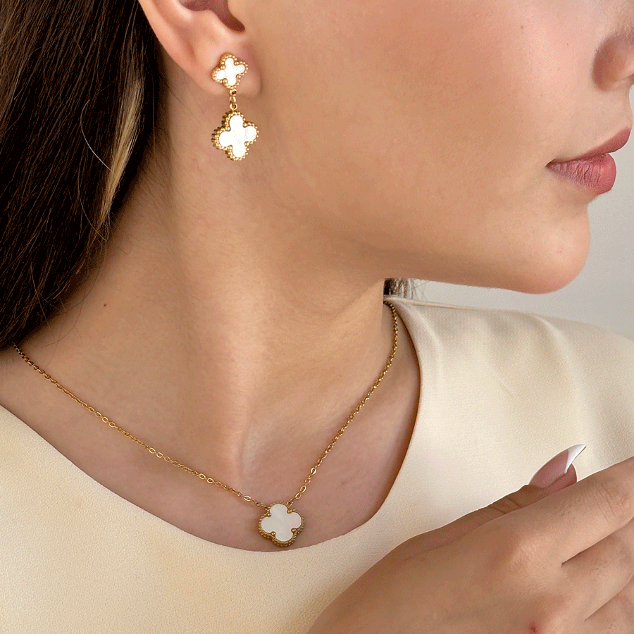 تصویر ست ونکلیف تک گل سفید